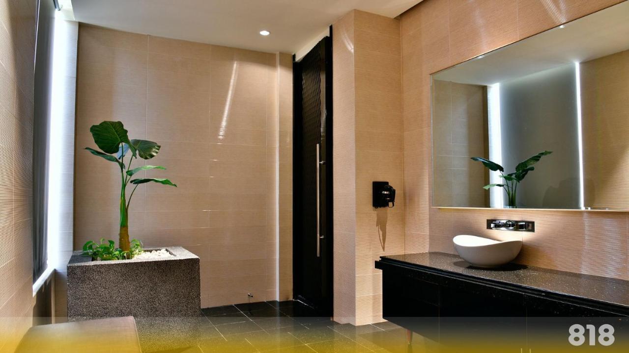 Wehome Motel Тайнань Экстерьер фото