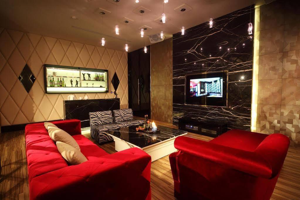 Wehome Motel Тайнань Экстерьер фото