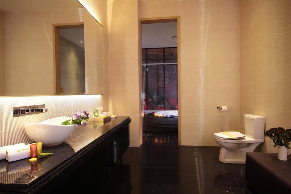 Wehome Motel Тайнань Экстерьер фото